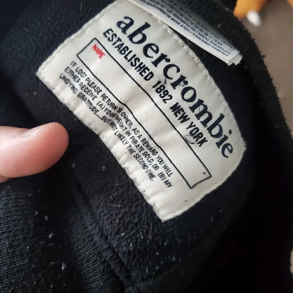 Abercrombie & Fitch black leather